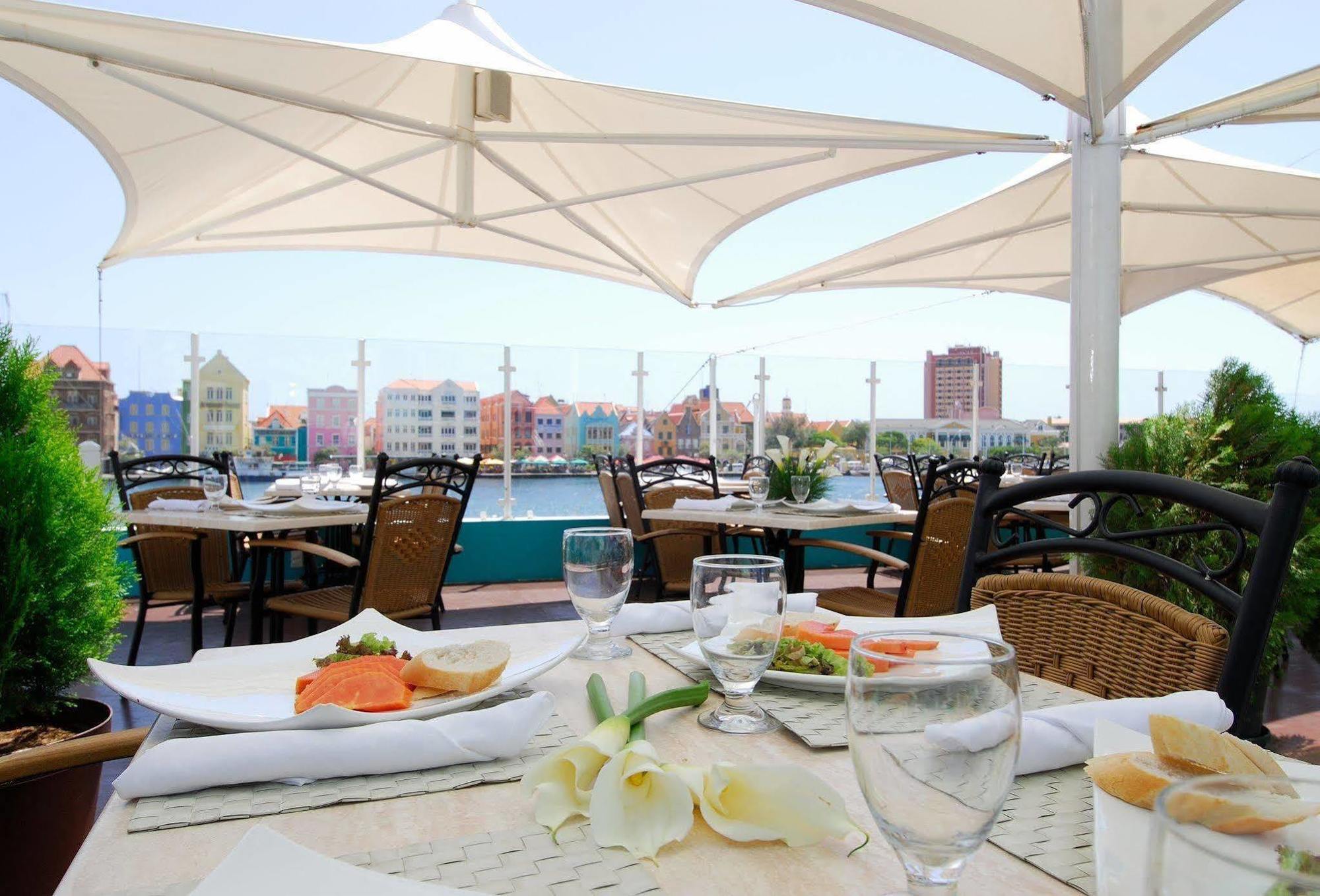 Otrobanda Hotel Виллемстад Ресторан фото