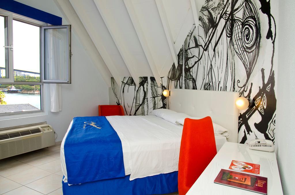 Otrobanda Hotel Виллемстад Экстерьер фото